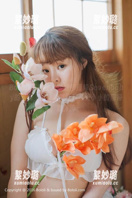BoLoli菠萝社 - 学妹柳侑绮Sevenbaby的私房美图，居然让我有点小小的期待，意外嘛。