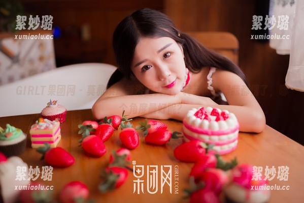 GIRLT果团网 - 莫雅琪最新浴室大片，转身的时候我都愣了，哪个角度最好呢？