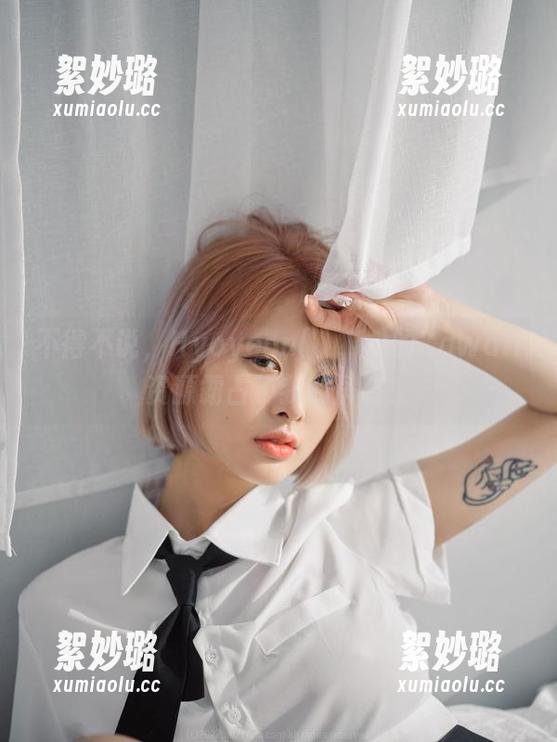 不得不说，Hyoyeon(김효연)的Kawaii资源霸占了我的屏幕！