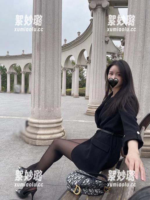 微密圈 - 一双丝足能讲多少个段子？July芝岚私拍作品火速上线