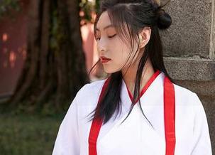 MiiTao蜜桃社 - 只需一键，许思铭的免费自拍图集立刻送到你面前！