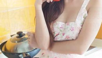 TGOD推女神 - 写真小注意：张美荧的水手服，走出水面，不怕被大海淹没，今天决定拿下岸边的风潮！