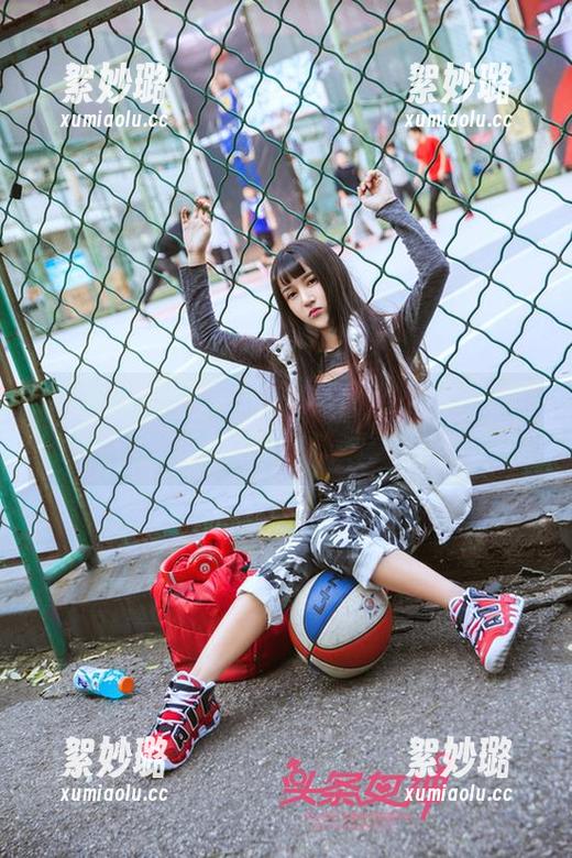TouTiao头条女神 - 美纳子的作品，女友是什么？我只看到了一长串的赞叹