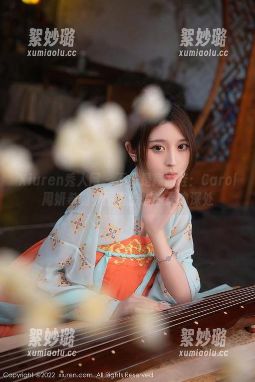 Xiuren秀人网 - 不只是高跟鞋：Carol周妍希的美图直击你的灵魂深处