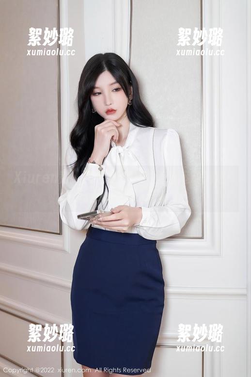 Xiuren秀人网 - MODEL伊若运动精选：谁说运动只能汗流浃背？