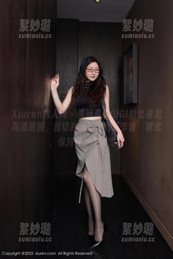 Xiuren秀人网 - 看到夏茉GIGI的比基尼高清原图，我切换到了‘我要节食’模式，保持住，不能垮！