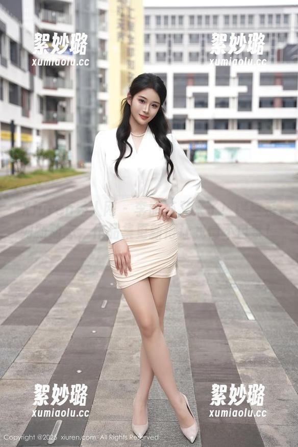 Xiuren秀人网 - 李丽莎又来了！镂空系列新动态，作品集更新得让我情不自禁！