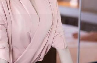 Xiuren秀人网 - 这里是欧阳妮娜娜的美脚图包，私拍中的意外惊喜！