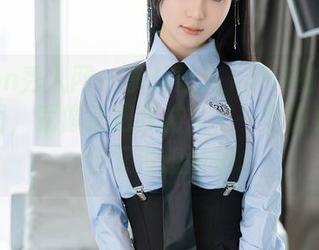 Xiuren秀人网 - 拿起雨儿1494的夏日高清套图，就像是把我拖入了一个隐秘花园，但又没想清楚。
