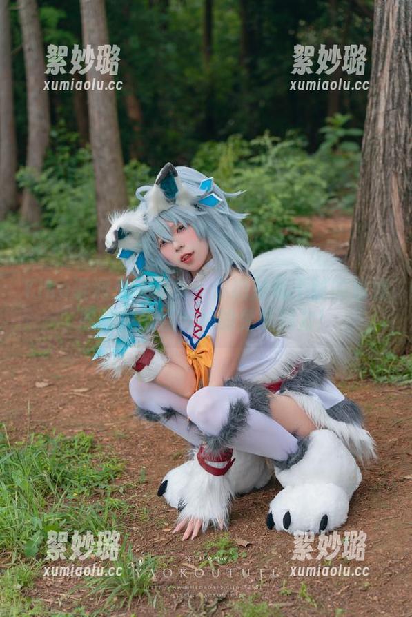 Yiko湿润兔写真集：你绝对看不腻的姐姐照片，来看看她的兔兔魅力！