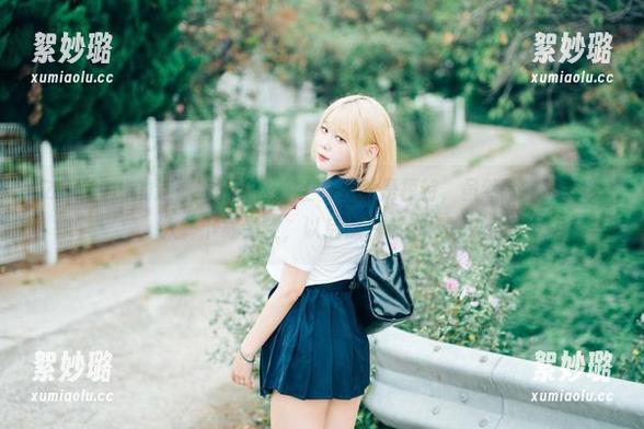 Zia(지아)的连体衣写真，穿上它你就是模特，虽然就有你一个人。下载来喽，以后照片都一样咯！