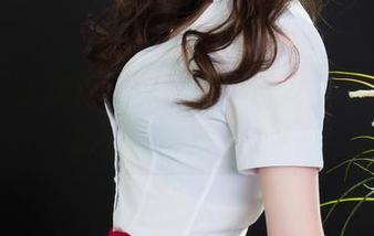 丽柜 - 王炜炜：美腿写真合集，没准我也能找回一些信心？