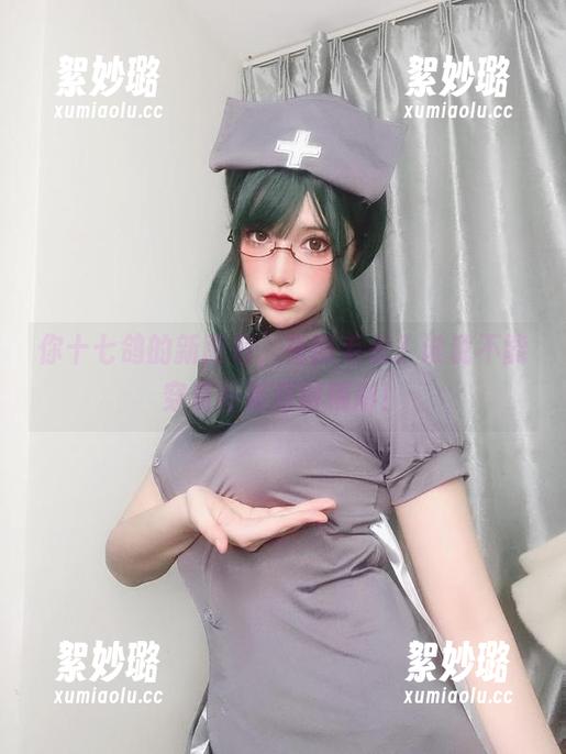 你十七鸽的新图包，宿醉毛衣？谁说不能穿着朴素活得精彩！