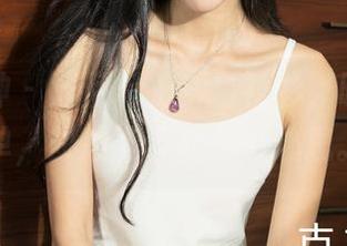 克拉女神 - 芝月私拍：白衬衫，明明就简单，却总能带起些小心思。