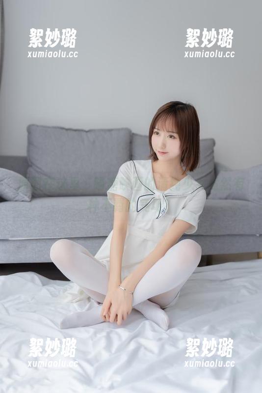 原图在这里，喵糖映画的清纯少女竟然有种不羁的气场？