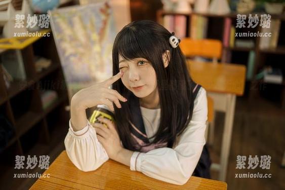安食Ajiki摄影的白猫猫：高清画面里都藏了多少‘无心’之作？