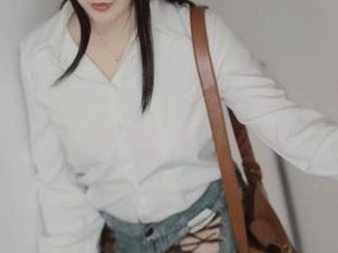 镂空写真大公开——小容仔咕咕咕w这次又让我们瞎想什么呢？
