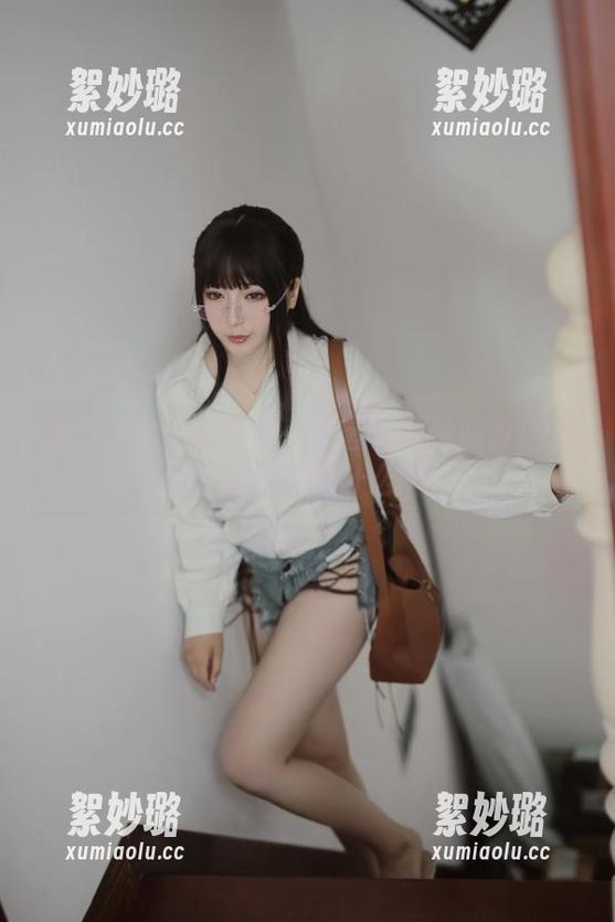 镂空写真大公开——小容仔咕咕咕w这次又让我们瞎想什么呢？