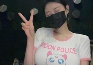 微密圈 - 无圣光的夏天：左公子666合集里的偷偷话