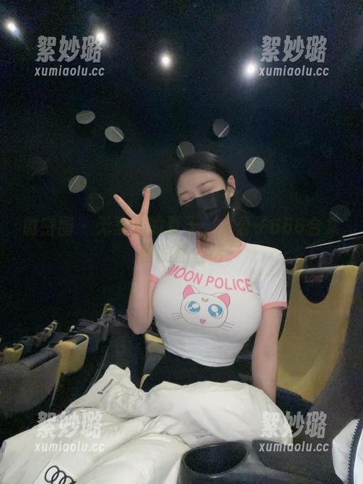 微密圈 - 无圣光的夏天：左公子666合集里的偷偷话