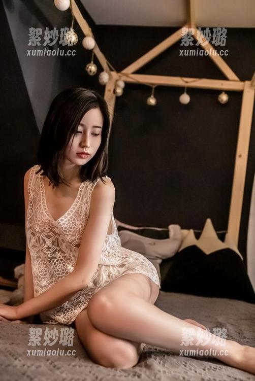 年年Nnian的丝袜之道：原图瞧瞧，更新来弄点新鲜感！
