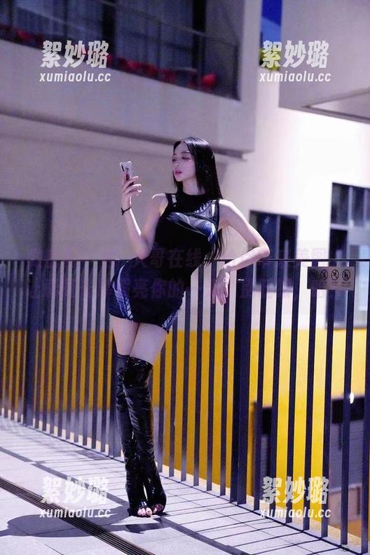 徐珺大哥 微密圈 - 徐珺大哥在线,给你带来美图,让彩虹光辉照亮你的一天,别眨眼,哈!