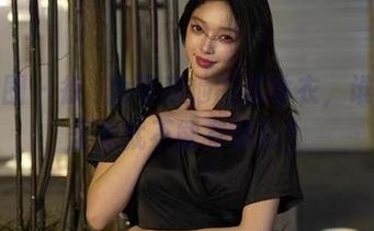 微密圈 - 徐珺大哥和他的连体衣，谁说无圣光就不能有精彩？