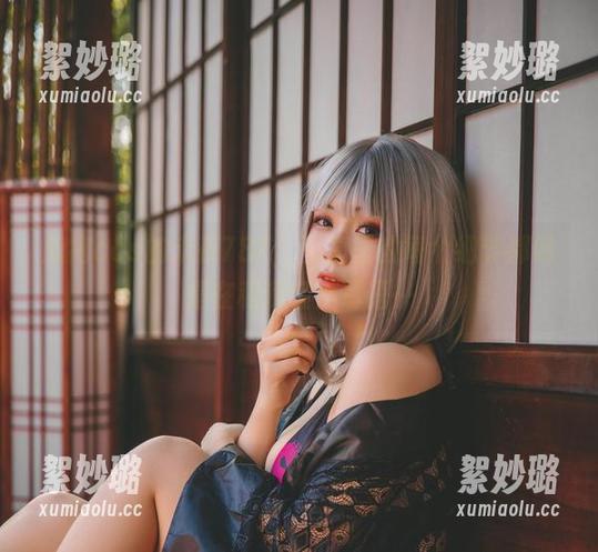 旗袍cos的末夜787，图集里的每个细节都像是在和我轻声耳语…