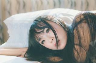 果团网 - 你绝对想不到萌神妹妹在修女套图里这么多小心机，嘿嘿！