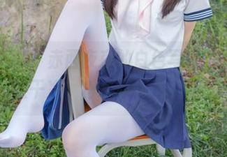 柴系小乖 - 赤西夜夜的白色写真，比我的洗衣机还干净，根本停不下来等你喝水！
