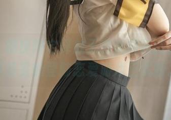 学姐，桃良阿宅释放无敌美图技能，真的是妥妥的登陆恋爱游戏正式版。