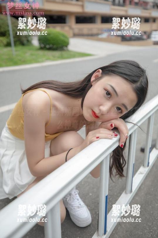 梦丝女神-王娇娇 梦丝女神 - 王娇娇图集:裤里丝,那是什么神奇的触感