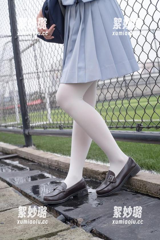 森萝财团图集：众里寻她千百度，白丝学生装全记录！