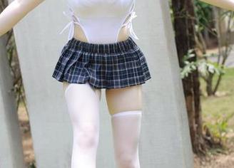 模范学院 - 让蒋小静Jessica的女友在图库里尽情撒娇，毫不留情地被捕捉！