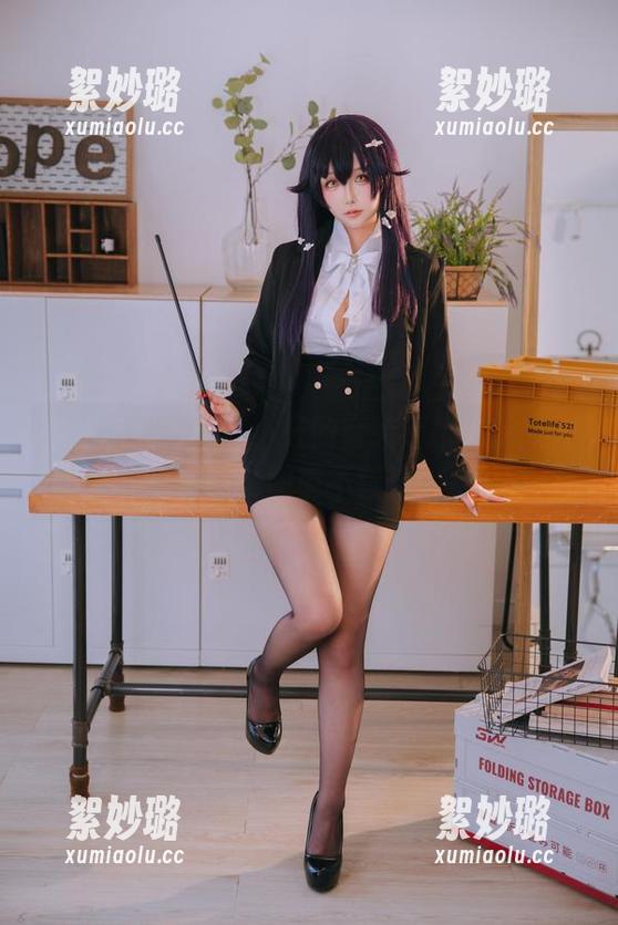 樱井小莜 你相信吗?樱井小莜的套装逼格如此高,下载美图毫不犹豫!