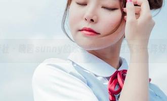 波萝社 - 晓茜sunny的泳衣写真–原图飘来一阵好奇心