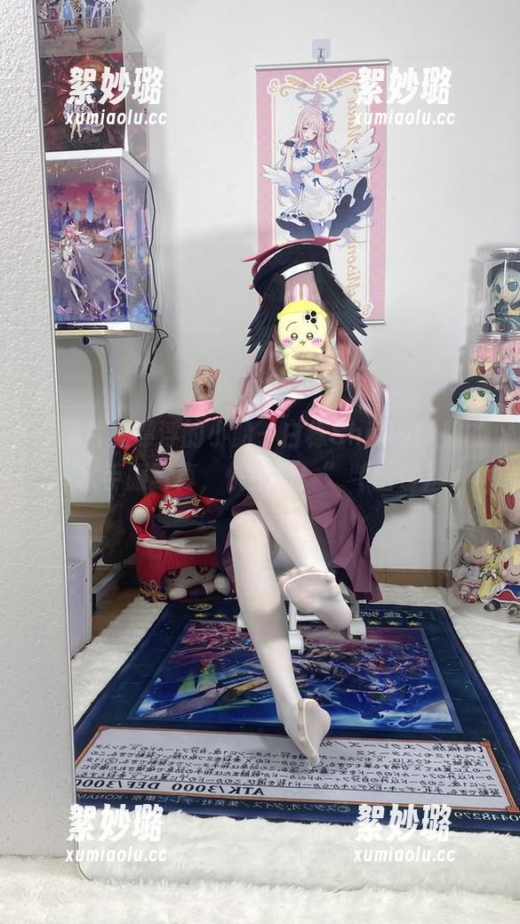 “照片里漂浮的小船—白栎Shirly学姐的水手服写真，快上船！”（图包）