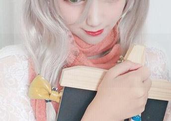 神探火狸狸的最新写真，95式夏鸣蝉，这样拍究竟谁会喜欢？
