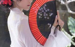 秀人网 - 全套奶瓶土肥圆，原图里的裤里丝：呃，有点意思呢！