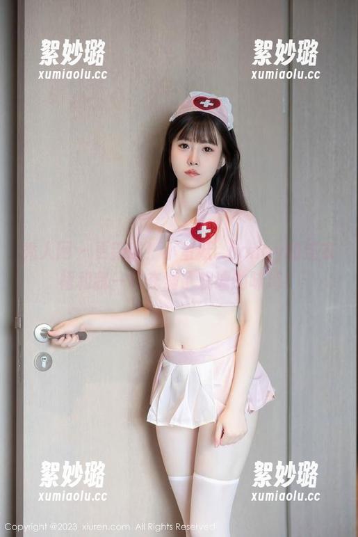 秀人网 - 更新啦！小蛮妖_honey的连衣裙和我一样充满了戏谑的味道！