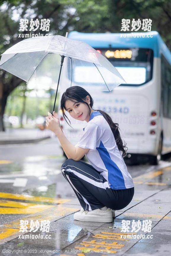 秀人网 - 浸泡在杨紫嫣Cynthia的浴室，原图眨眼间水珠现实主义！