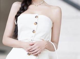 秀人网 - 果儿Victoria原图：果然女神的魅惑有点顶！