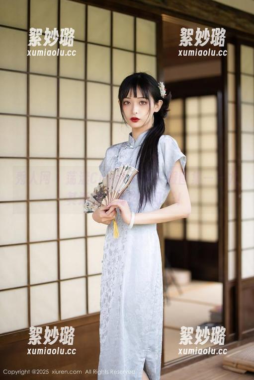 秀人网 - 荡漾Crystal水手服图集——尤其适合在海边喝可乐！