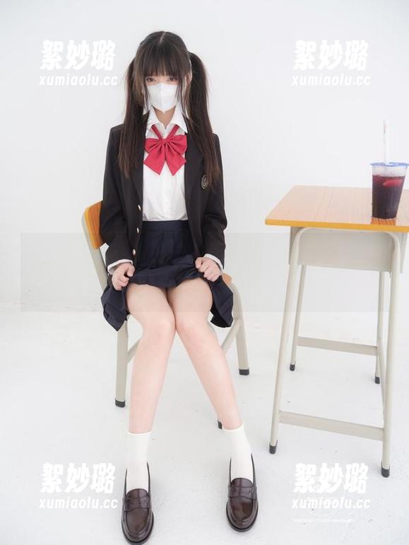 紧急企划 - 私拍里的美脚：五更百鬼的细节，臀部的空间感让我心驰神往。