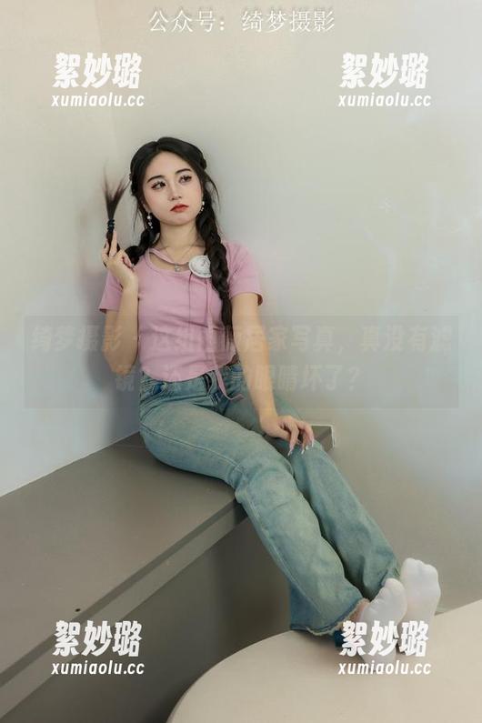 绮梦摄影 - 这组雨薇居家写真，真没有滤镜？还是我的眼睛坏了？