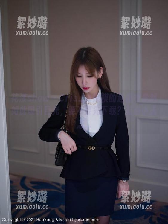 花漾show - Cris_卓娅祺的连体衣竟然如此吸引目光，要不要先下载？有点小忐忑...