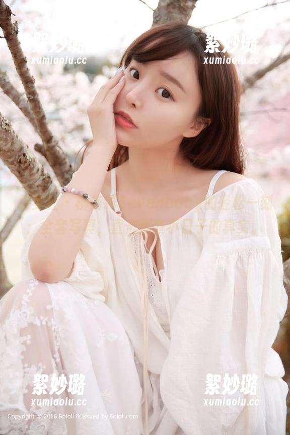 菠萝社 - 柳侑绮Sevenbaby的轻松一刻：全套写真，直击那些小日子的真实。