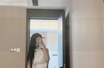 微密圈 - 葛征在线出现，少女写真如约而至，是谁在等？