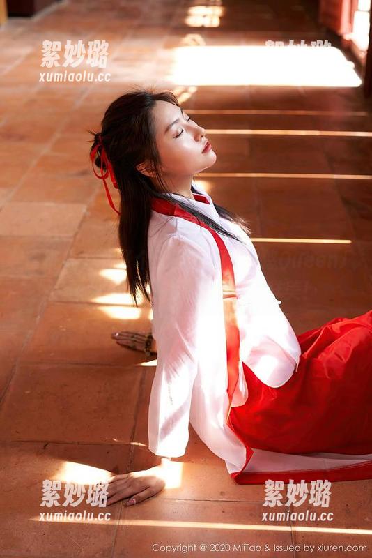蜜桃社 - 找了个无圣光的王婉悠QueenJK图集，才知道原来可以这样美！
