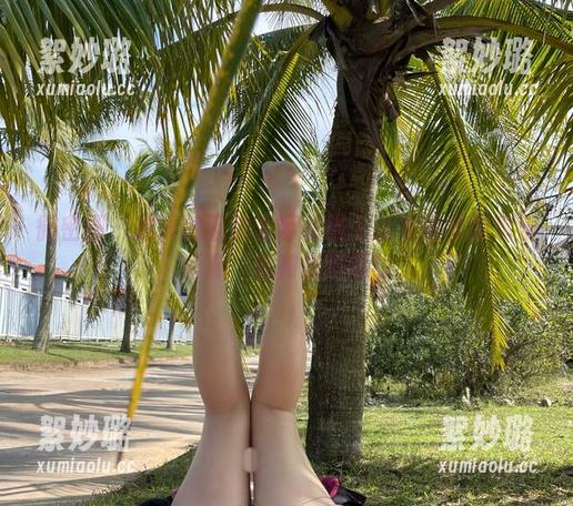 微密圈 - 迷人的五姨太带你跳入泳衣图集的欢乐海洋，福利好到爆！